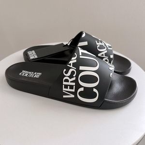 ⭕️ VERSACE JEANS Men’s Slippers Slides Flip Flops Black Logo Designer US 11.5 45